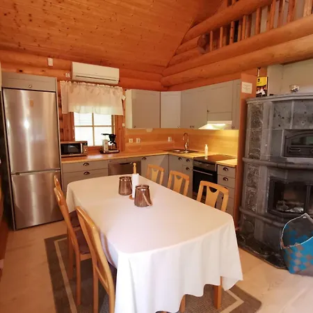 Metsaenkaevijae Chalet Syöte