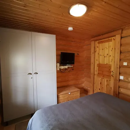 Metsaenkaevijae Chalet